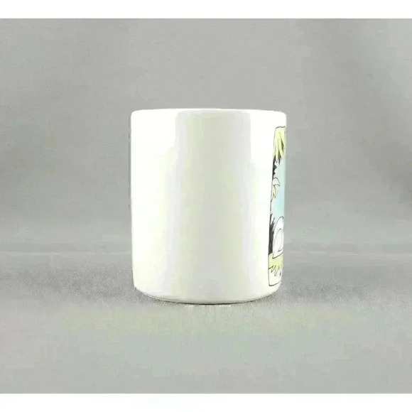 "Thanks You're Too Kind" Giraffe Sticking Neck Out For Elephant Appreciation Mug - Picture 2 of 6